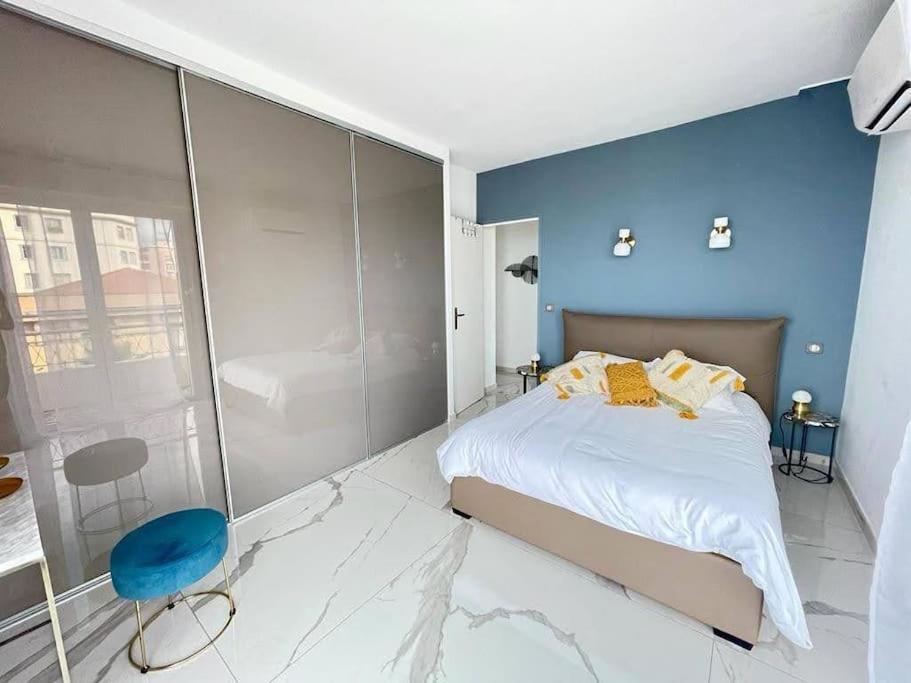 Beach Front, Superbe Appartement Pour 4 Personnes Nice Exterior photo