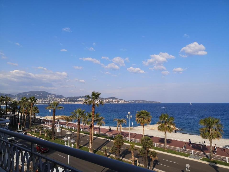 Beach Front, Superbe Appartement Pour 4 Personnes Nice Exterior photo