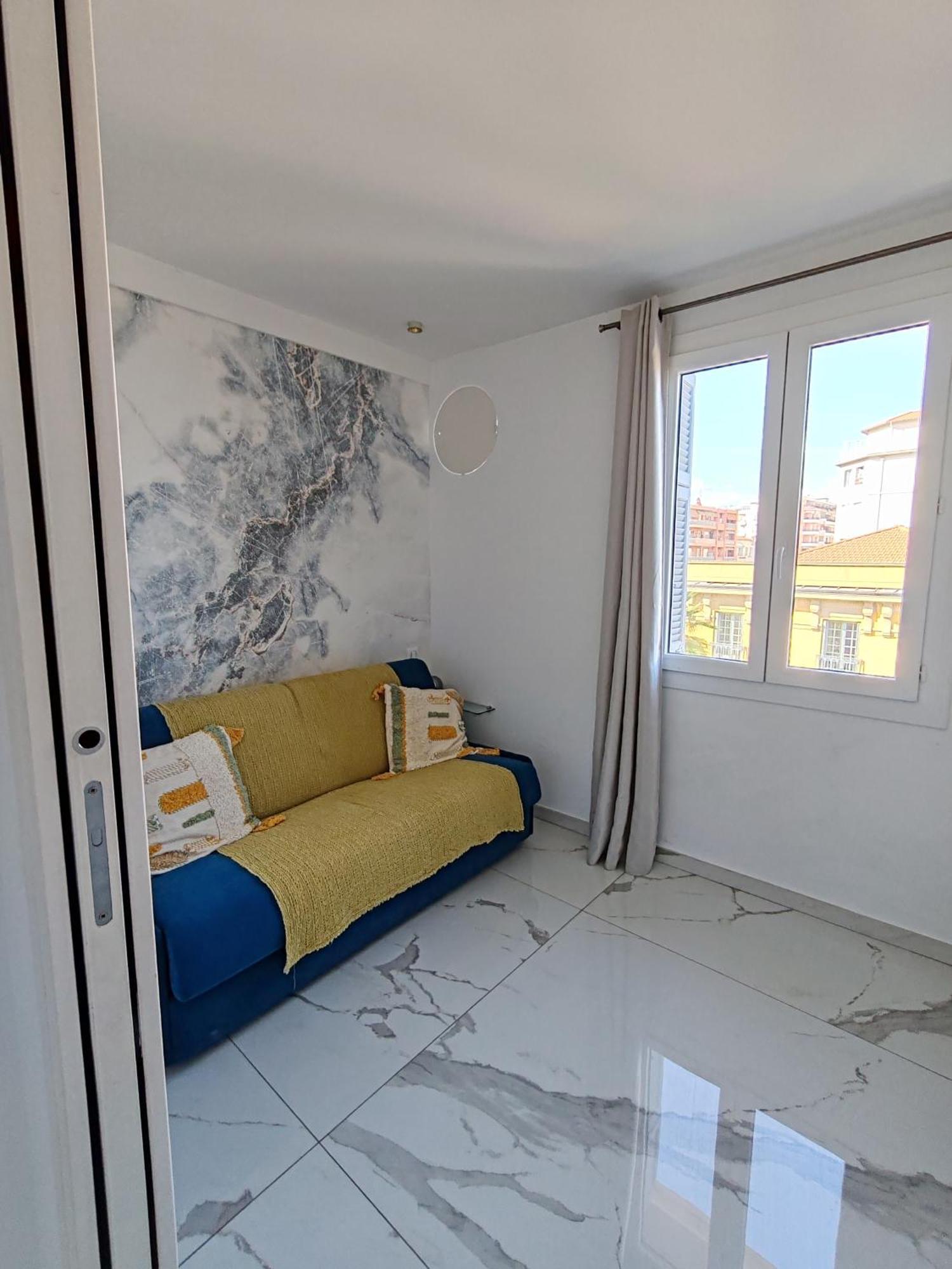 Beach Front, Superbe Appartement Pour 4 Personnes Nice Exterior photo